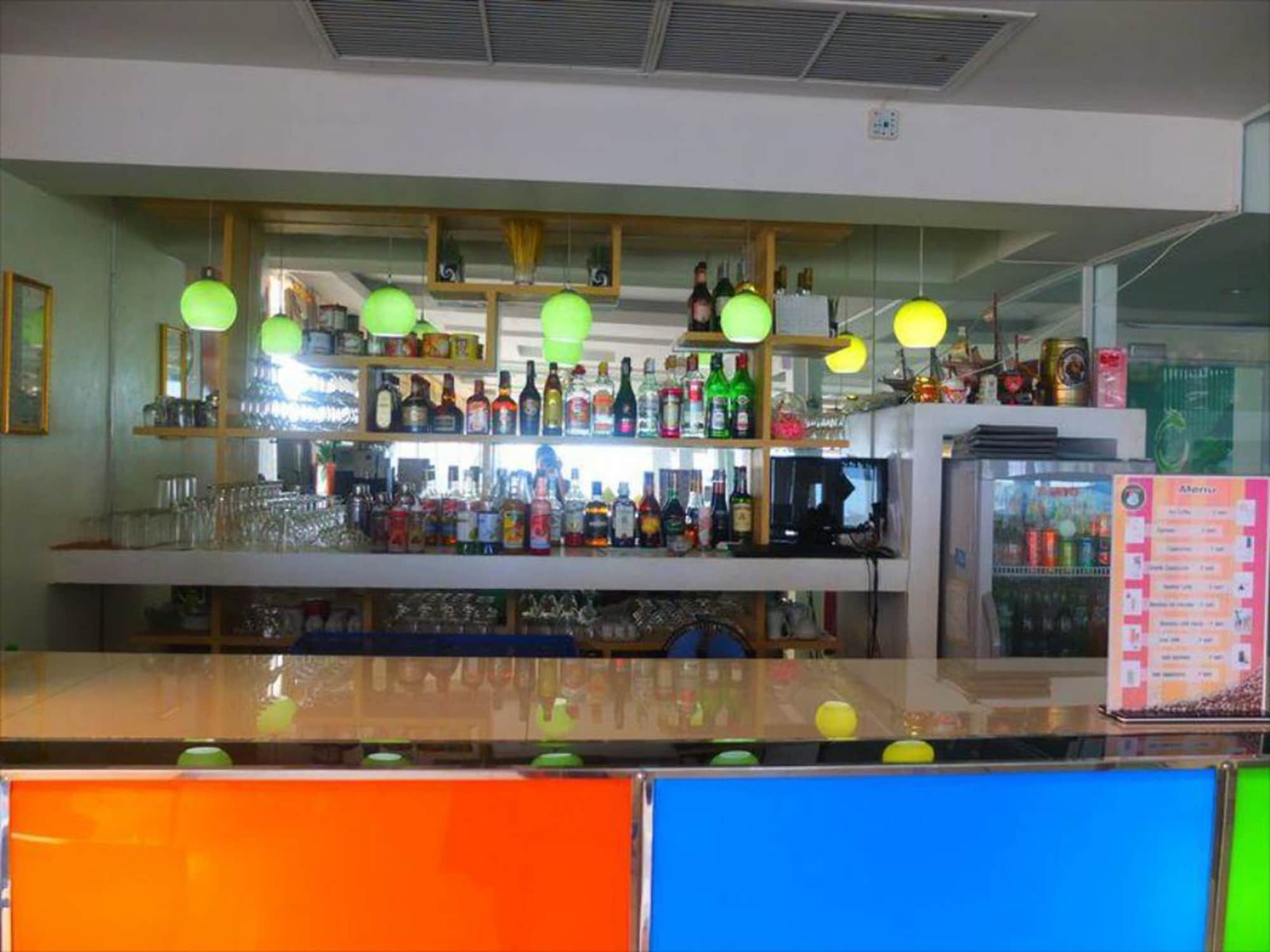 Dragon Beach Resort Jomtien Pattaya Eksteriør bilde